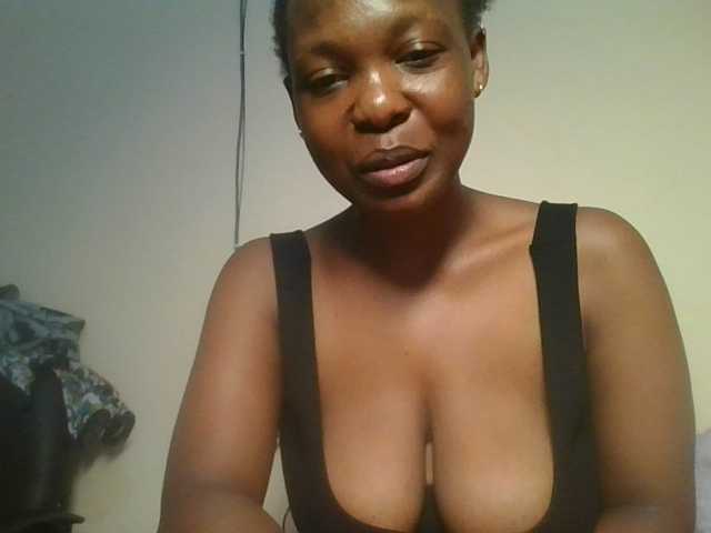 nudevelvet live cam on BongaCams
