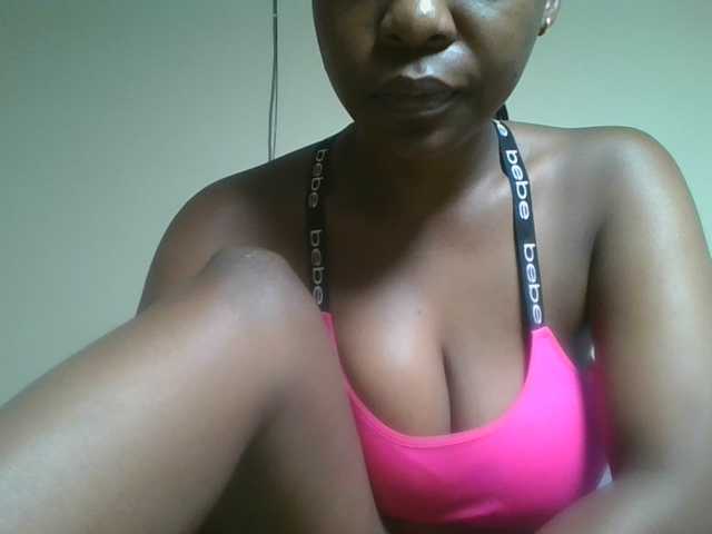 nudevelvet live cam on BongaCams