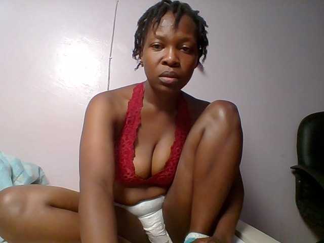 nudevelvet live cam on BongaCams