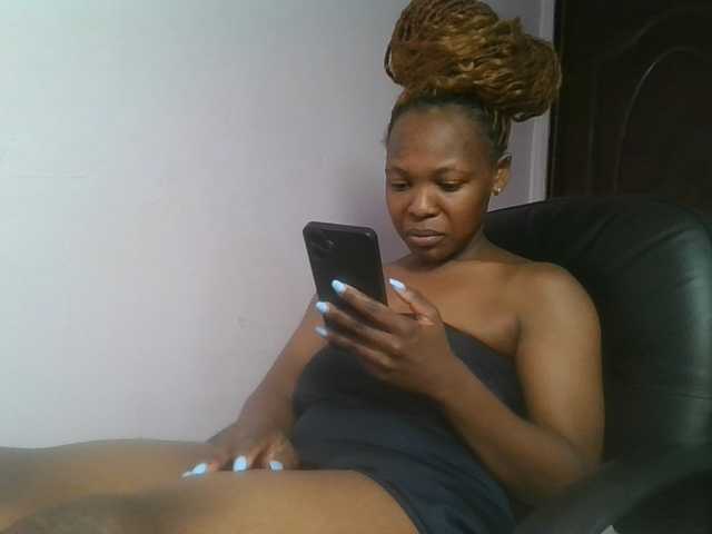 nudevelvet live cam on BongaCams