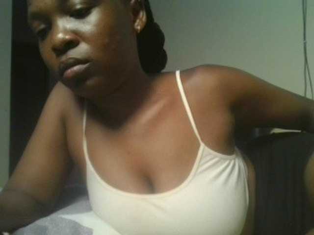 nudevelvet live cam on BongaCams