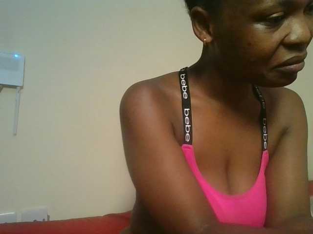 nudevelvet live cam on BongaCams