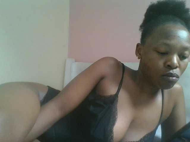 nudevelvet live cam on BongaCams
