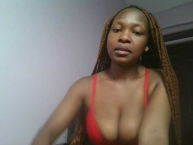 nudevelvet live webcam show