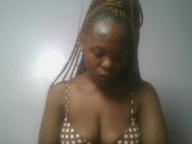 nudevelvet live cam on BongaCams
