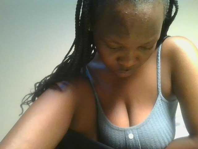 nudevelvet live cam on BongaCams
