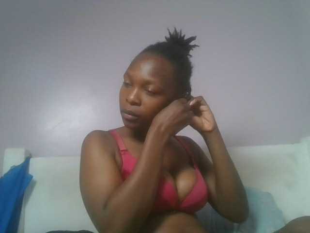 nudevelvet live cam on BongaCams