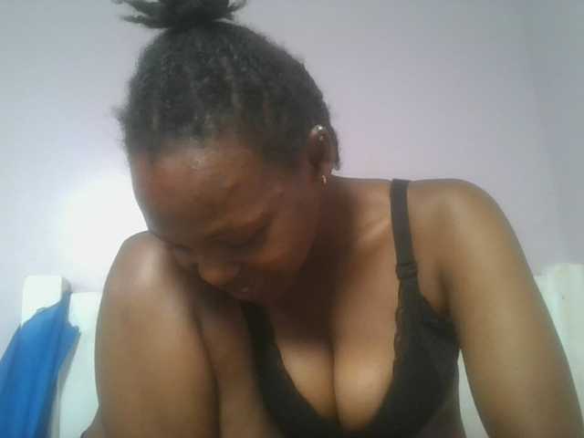 nudevelvet live cam on BongaCams