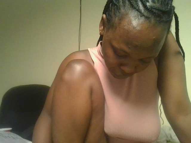 nudevelvet live cam on BongaCams