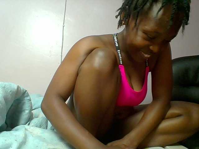 nudevelvet live cam on BongaCams