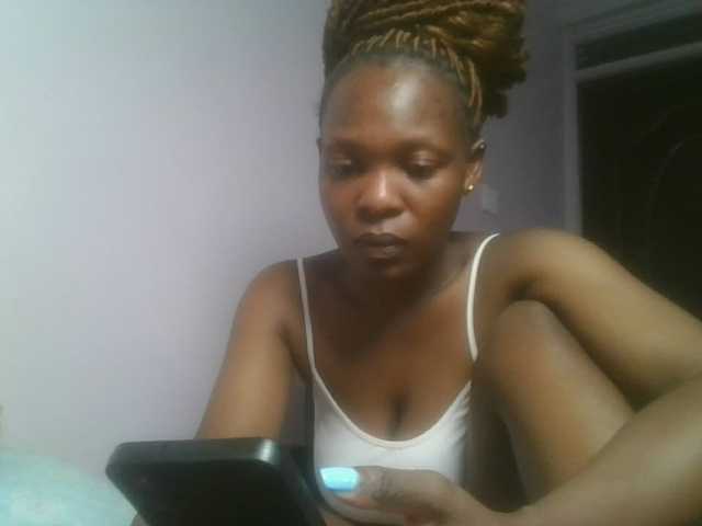 nudevelvet cam belle