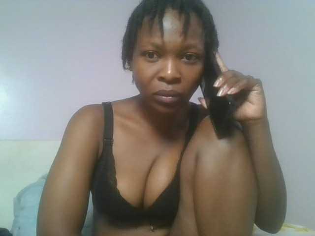 nudevelvet live cam on BongaCams