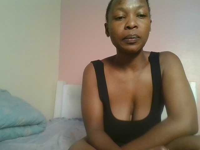 nudevelvet live cam on BongaCams
