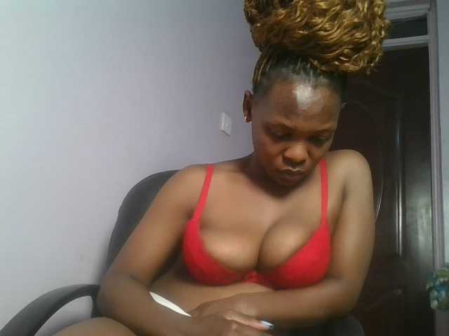 nudevelvet live cam on BongaCams