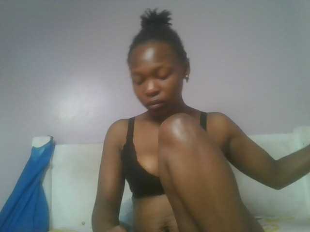 nudevelvet cam belle