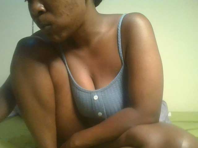 nudevelvet live cam on BongaCams