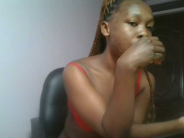 nudevelvet live webcam show