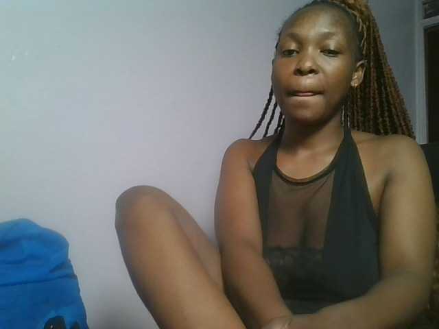nudevelvet cam belle