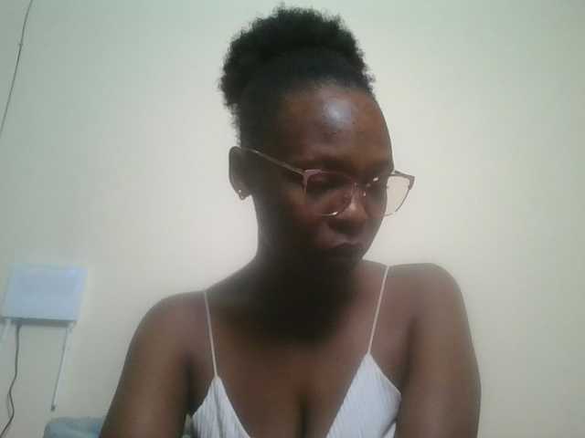 nudevelvet live cam on BongaCams