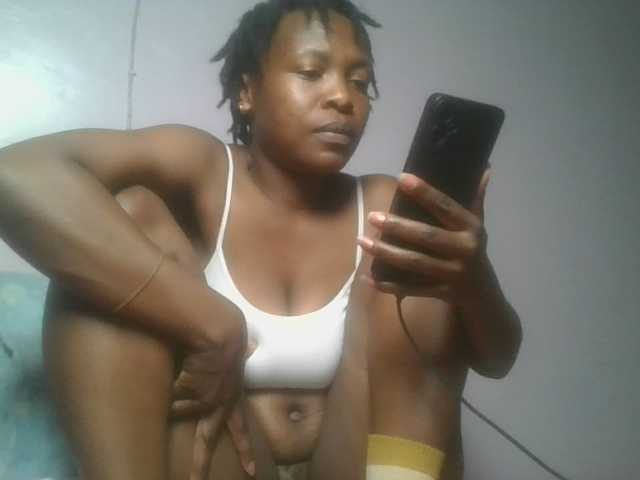 nudevelvet live cam on BongaCams