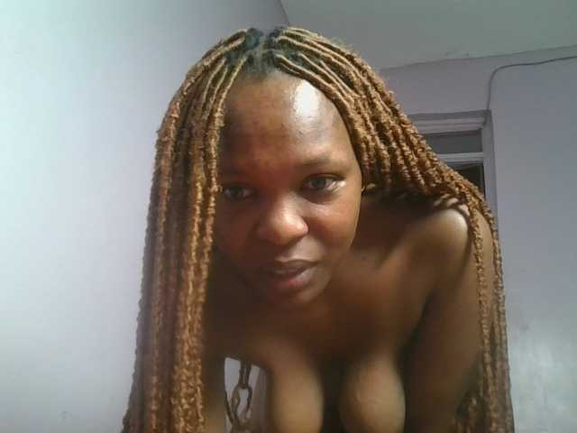 nudevelvet live webcam show
