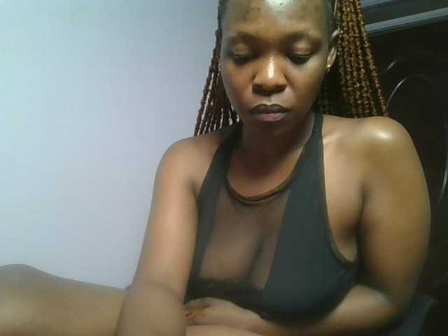 nudevelvet live cam on BongaCams