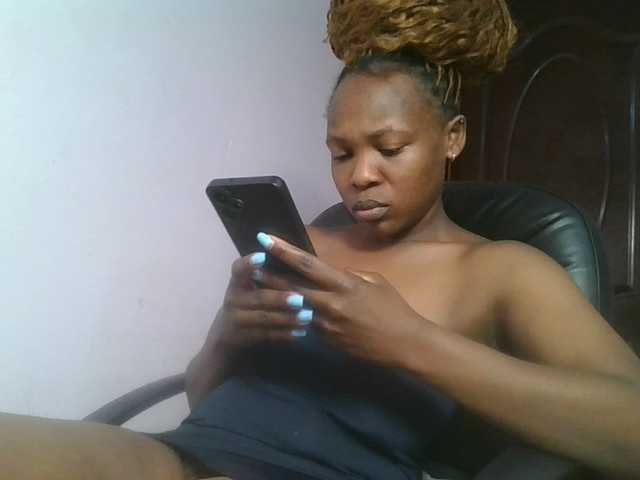 nudevelvet live cam on BongaCams