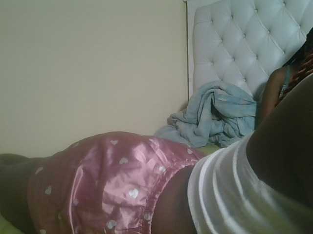 nudevelvet live cam on BongaCams