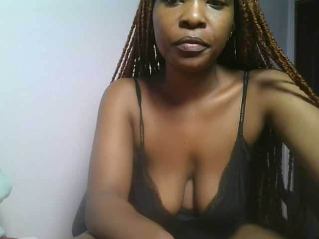 nudevelvet live webcam show