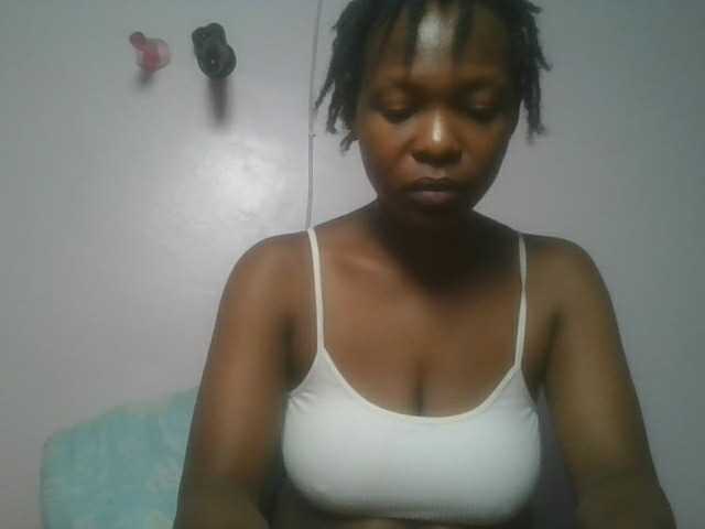 nudevelvet live cam on BongaCams