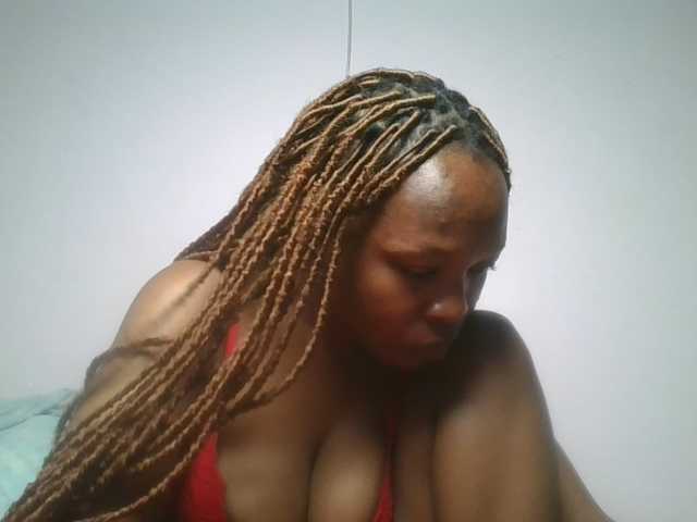 nudevelvet live webcam show