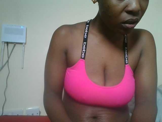 nudevelvet live cam on BongaCams