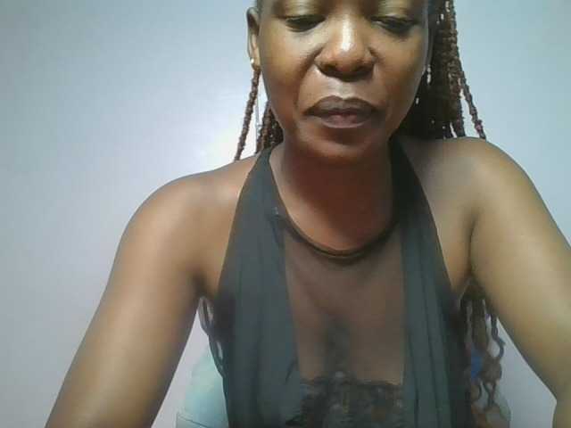 nudevelvet live cam on BongaCams