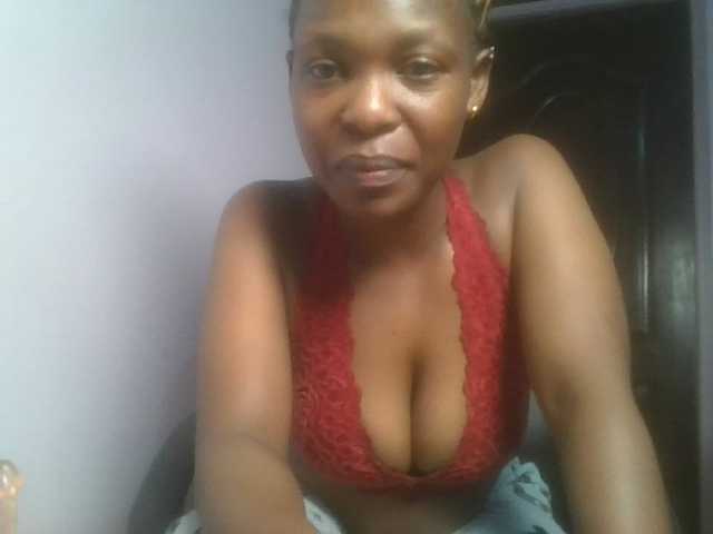 nudevelvet live cam on BongaCams