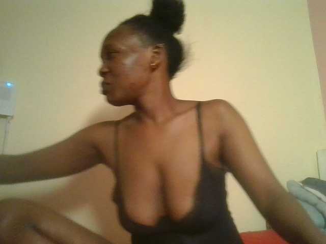 nudevelvet live cam on BongaCams