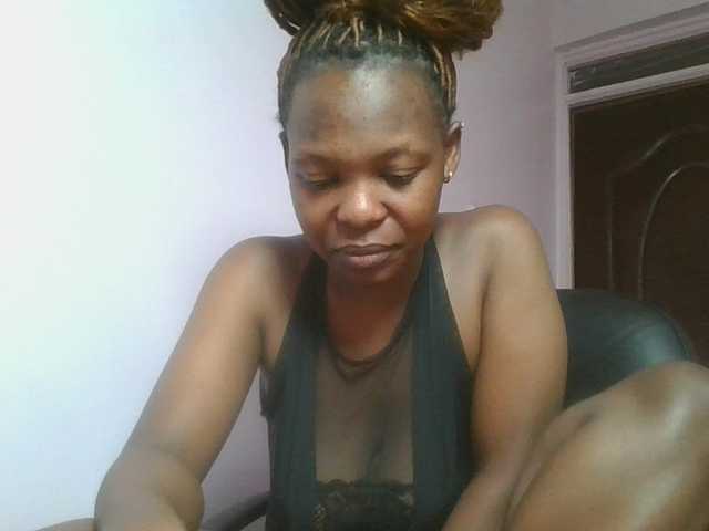 nudevelvet cam belle