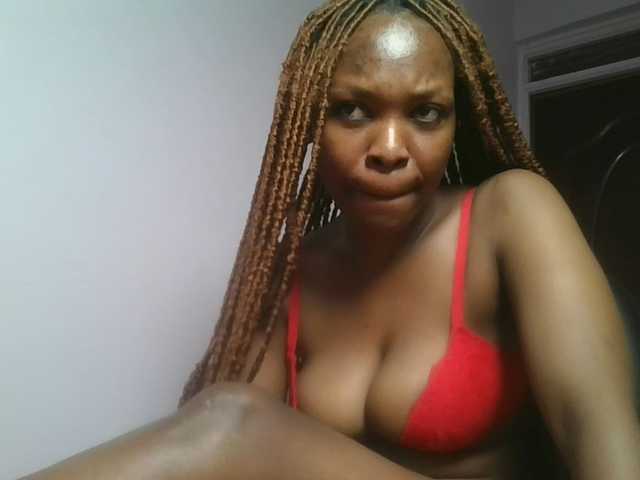 nudevelvet live webcam show