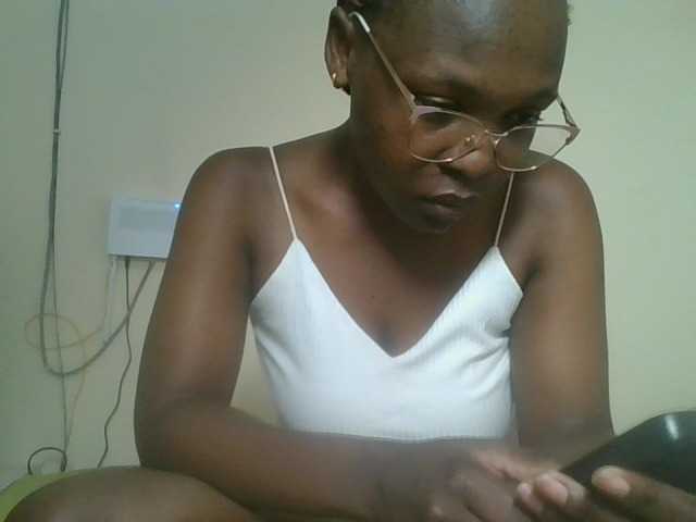 nudevelvet live cam on BongaCams