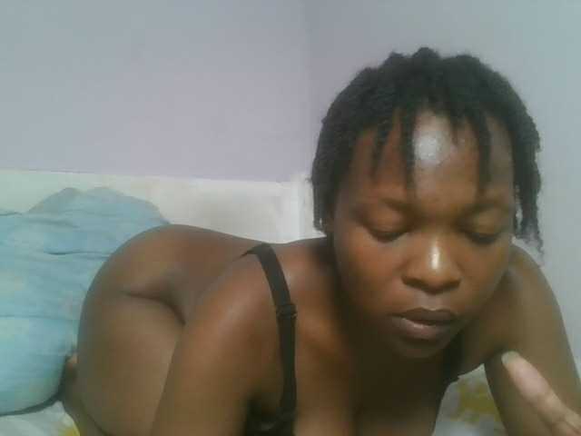 nudevelvet live cam on BongaCams
