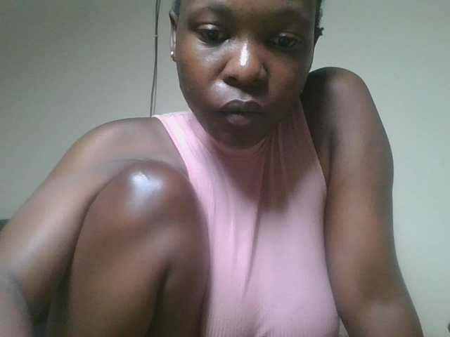 nudevelvet live cam on BongaCams