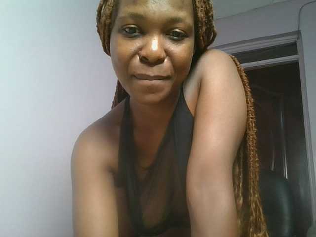 nudevelvet live cam on BongaCams