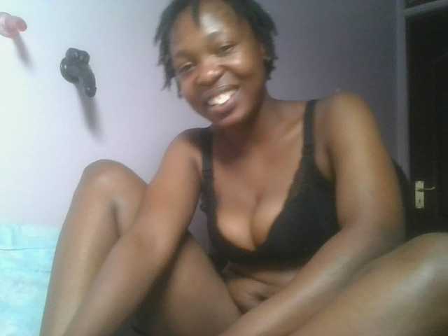nudevelvet live cam on BongaCams
