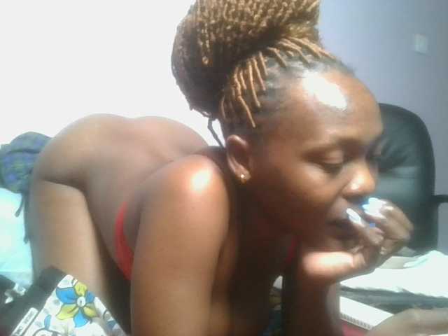 nudevelvet live cam on BongaCams