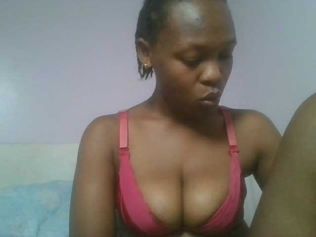 nudevelvet live cam on BongaCams