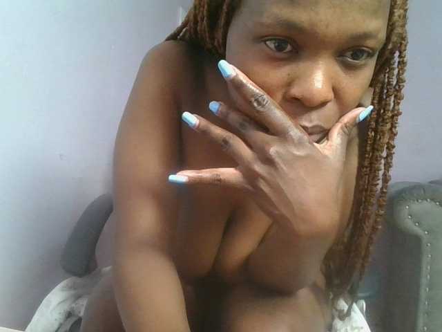nudevelvet live webcam show