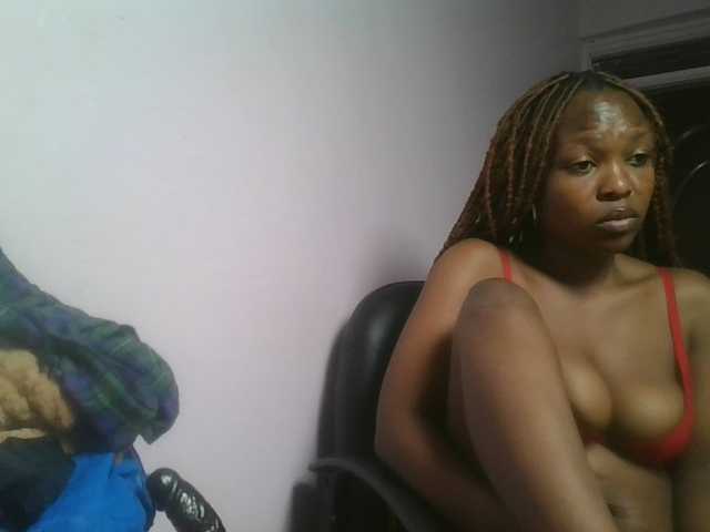nudevelvet live cam on BongaCams
