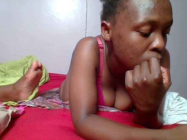 nudevelvet live cam on BongaCams