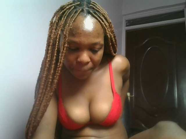 nudevelvet live webcam show