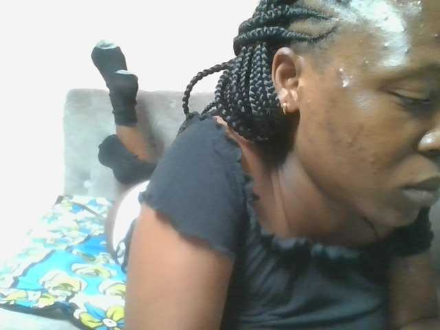 nudevelvet live cam on BongaCams