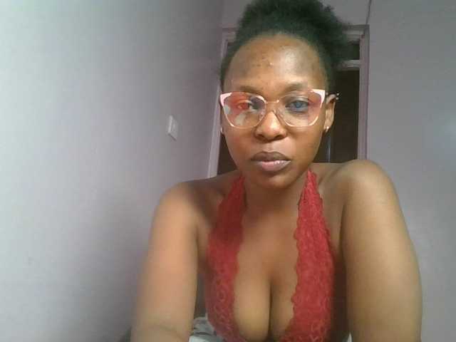 nudevelvet live cam on BongaCams